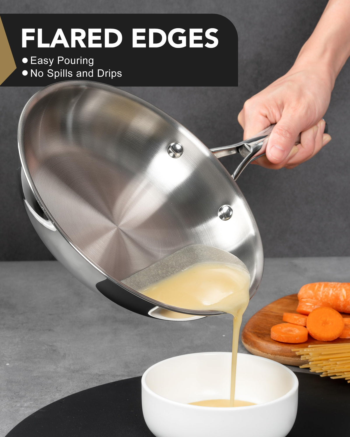 MICHELANGELO 8-inch pan in action during eggs cooking for fast solo breakfasts.