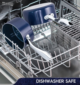 MICHELANGELO ceramic nonstick coating eases release and cleanup.
