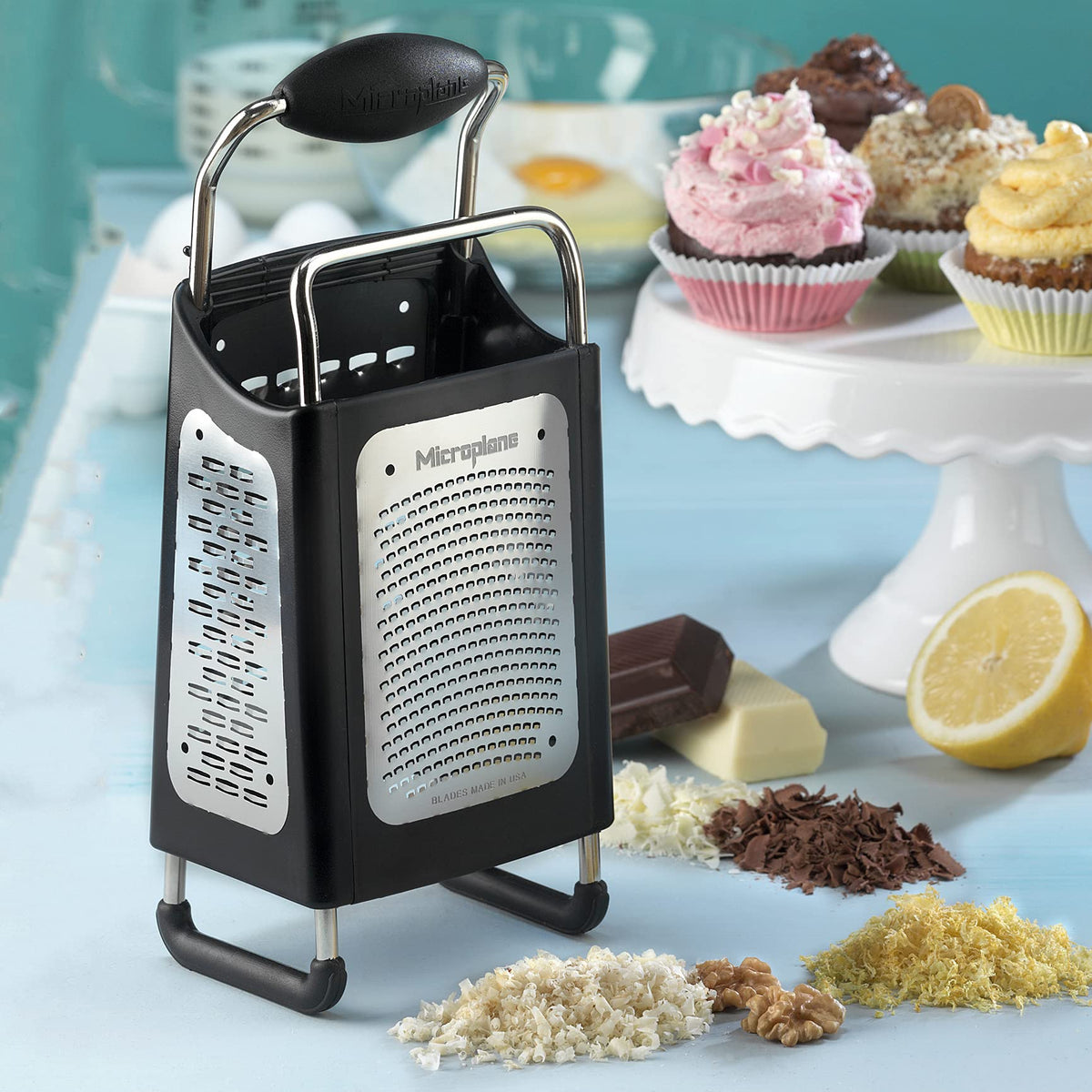 Microplane safety cover and non-slip feet enhance kitchen safety