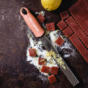 Microplane Premium Cork Shaving Cinnamon demonstrates cork shaving for resealing bottles