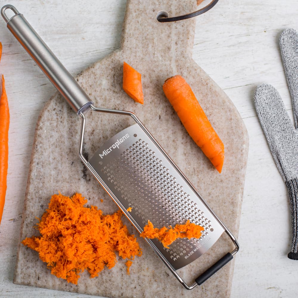 Microplane US-made surgical-grade blades for fast, clean grating.