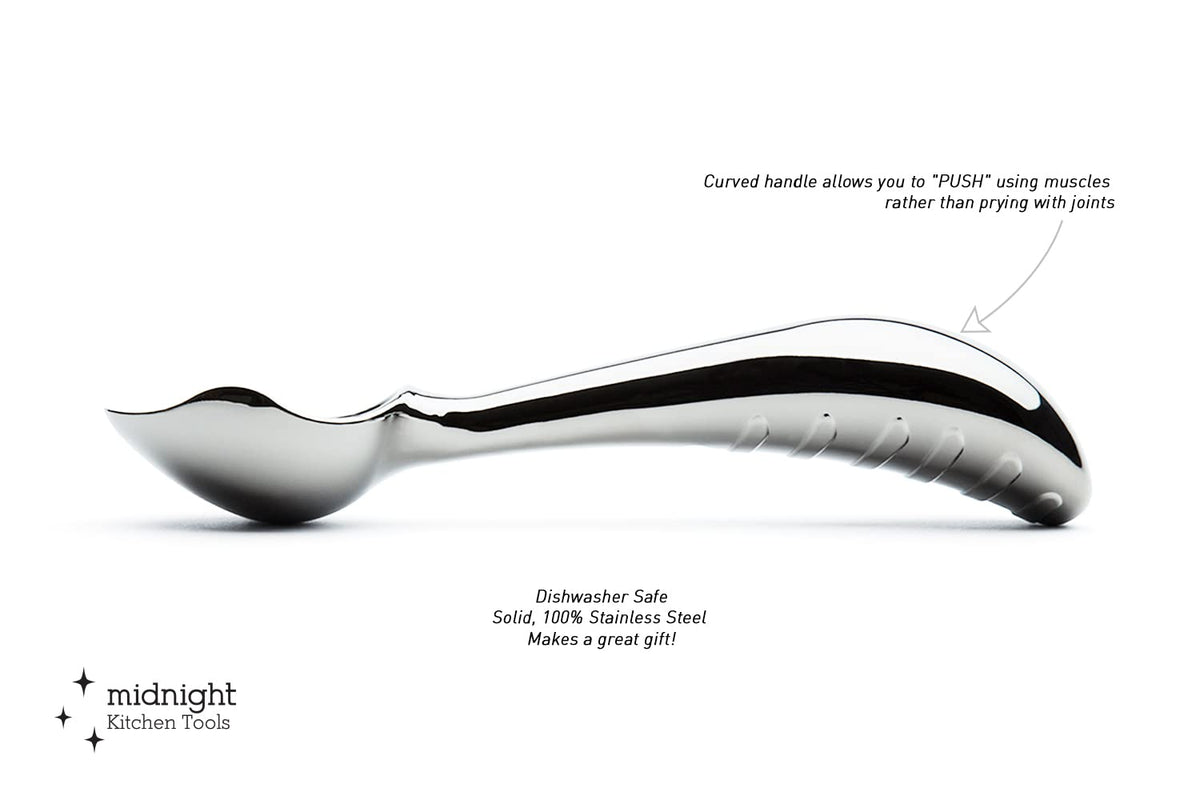 Midnight Scoop front-tip cuts through hard ice cream smoothly.