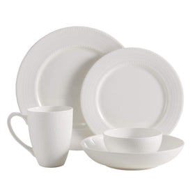 Mikasa Annabelle salad plate close-up highlights lightweight daily dining appeal.