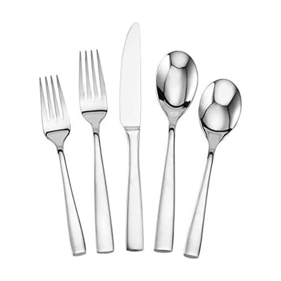 Mikasa Delano dinner knife with curved handle for everyday dining