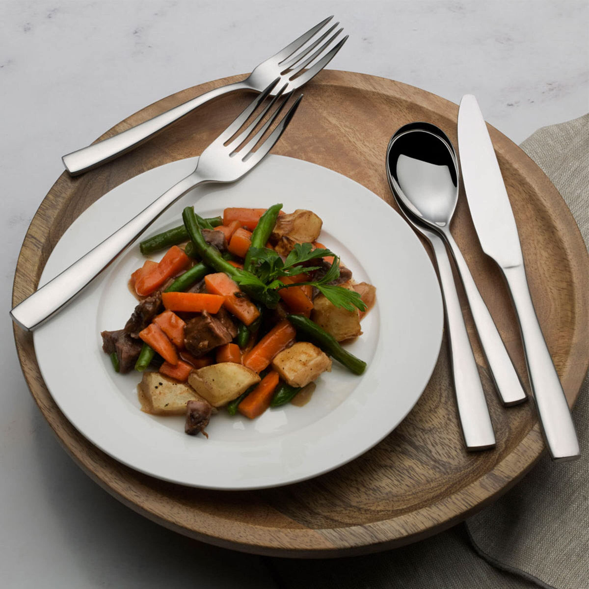 Mikasa Delano dinner spoon with polished finish for table settings