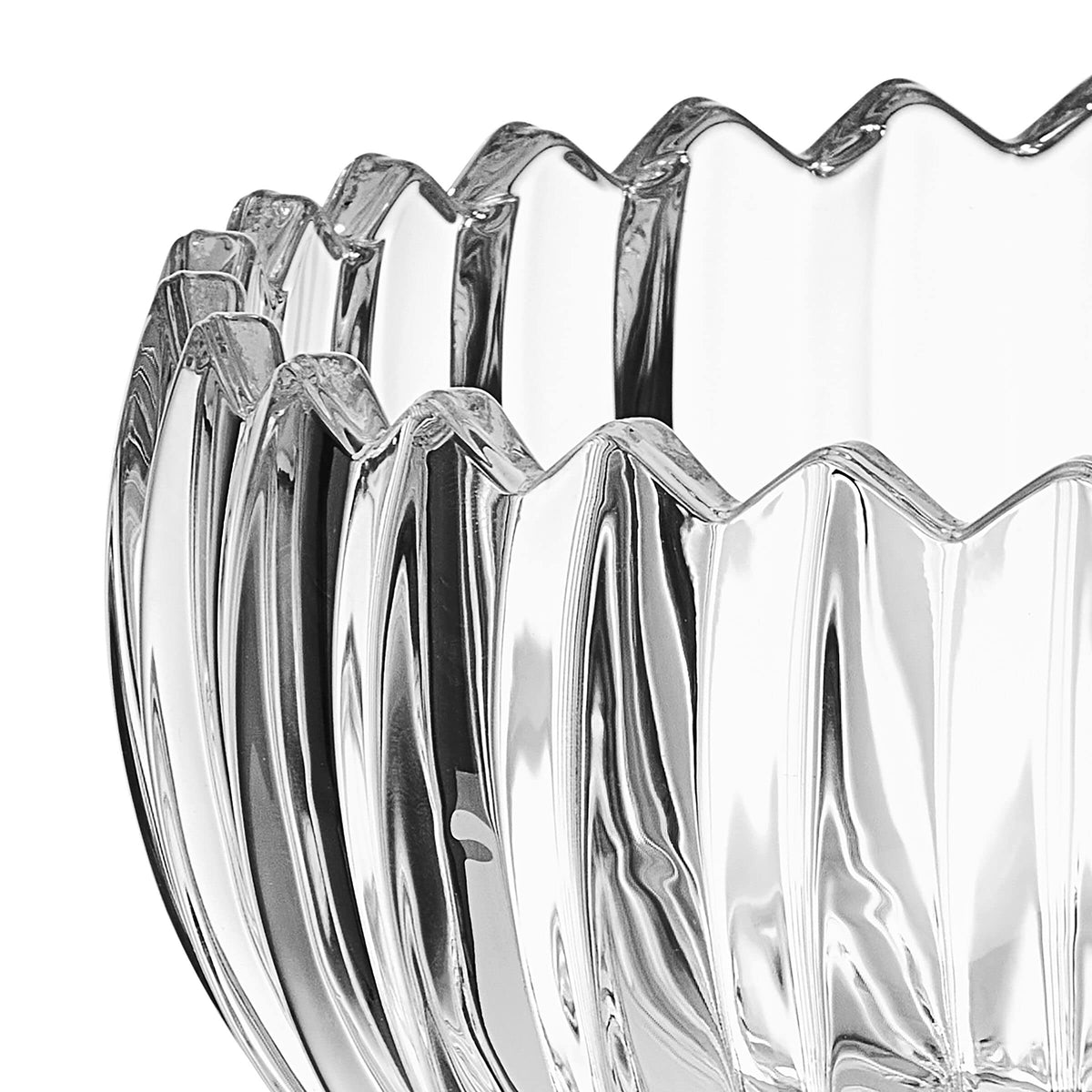 Mikasa Estate crystal bowl for candy display, a sparkling center stage
