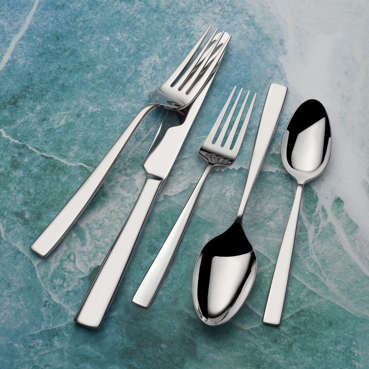 Mikasa Everett modern-handles close-up highlighting sleek, contemporary design.