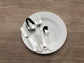 Mikasa French Countryside dinner spoons with timeless elegance