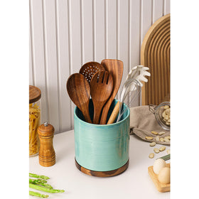 MIKIGEY durable ceramic construction provides a sturdy, long-lasting organizer.
