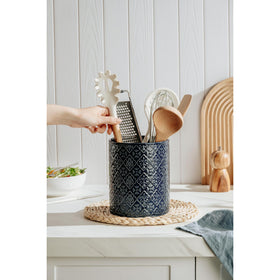 MIKIGEY glazed finish cleans easily by hand or in dishwasher.