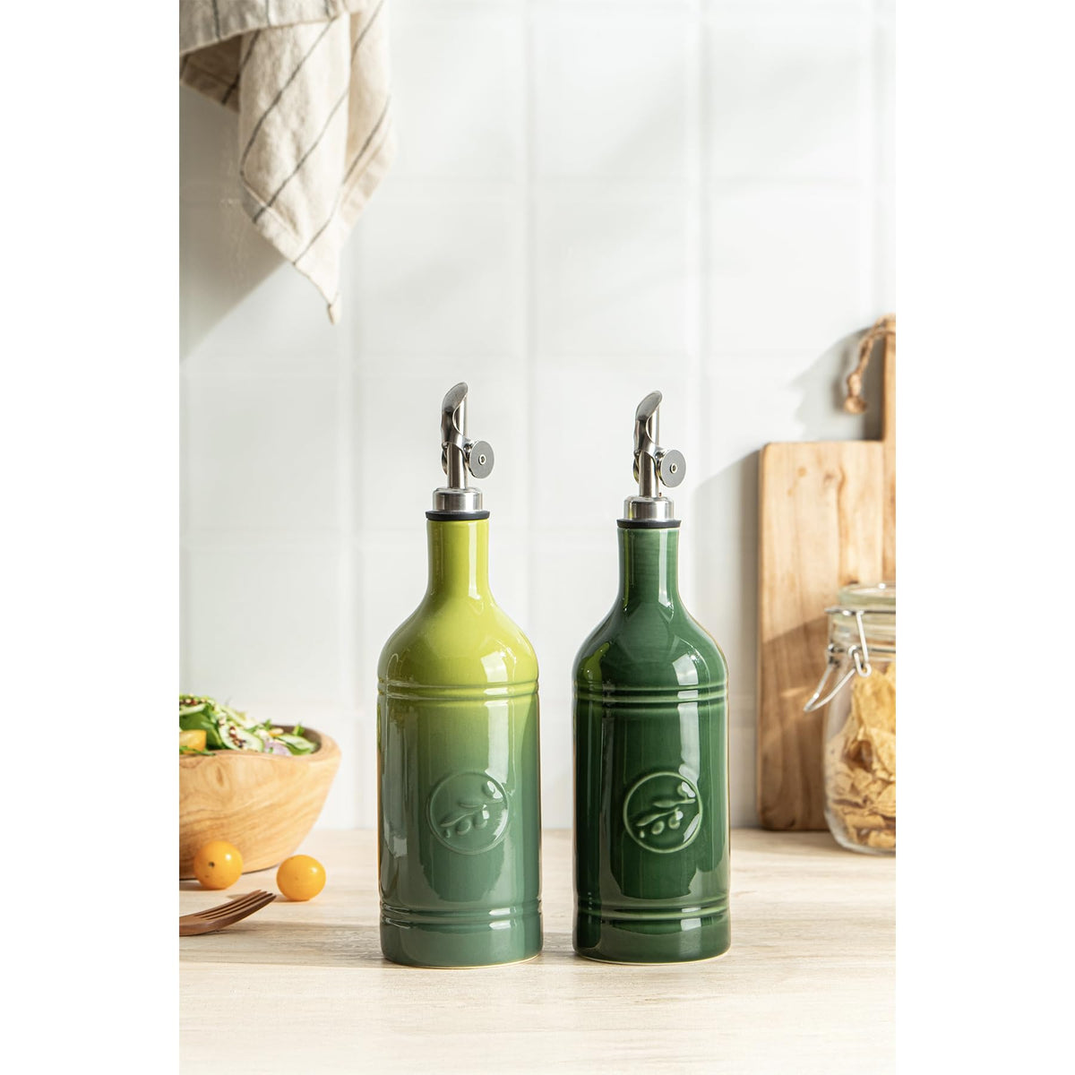 MIKIGEY multi-use bottle supports olive oil, vinegar, or syrup.