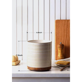 MIKIGEY Arctic White design adds farmhouse charm to any kitchen.