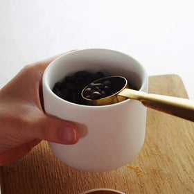 MilkyWay ceramic jar with removable silicone ring for easy cleaning.