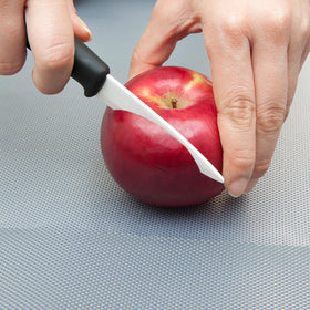 Mind Reader EZ Board disposable yet recyclable for simple post-meal cleanup.