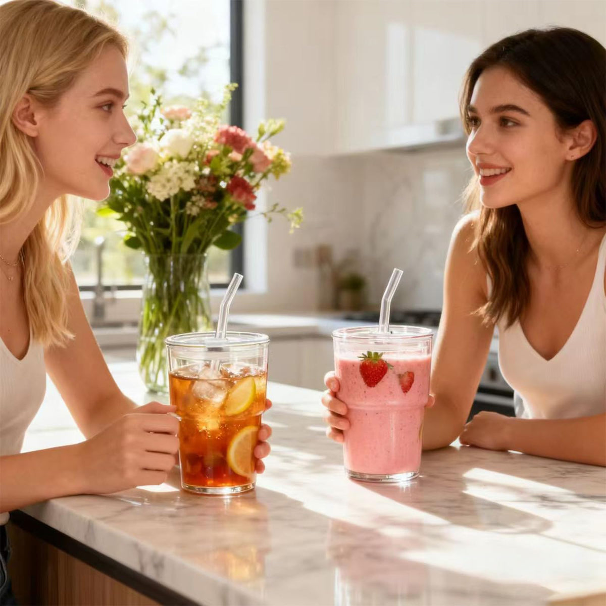 MINGHYZYA tumbler includes a reusable straw for convenient sipping.