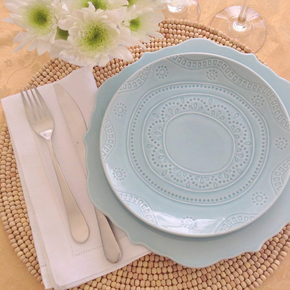 Minhcraft eco-friendly linen napkins supporting reusable tableware.