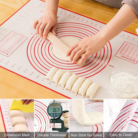 MINO ANT dishwasher-safe bakeware cleans up quickly after use.