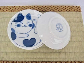 MINO WARE four-piece cat-design set adds charm to gatherings