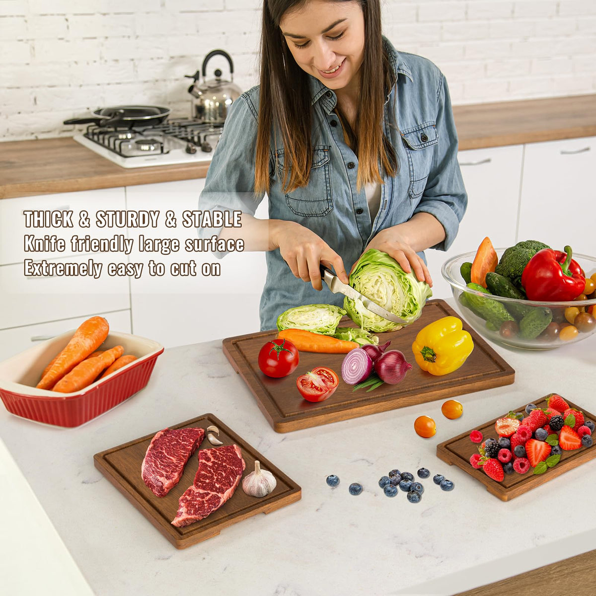 Misawce juice groove captures liquids during prep for cleaner workspace