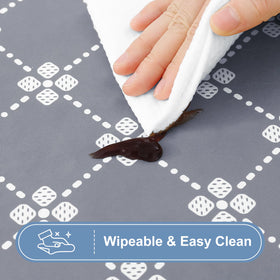 Misaya easy-to-clean tablecloth wipes clean with a damp cloth.