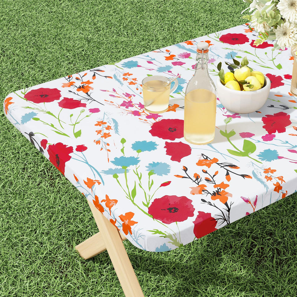 Misaya rectangle vinyl tablecloth with flowers pattern for outdoor dining.