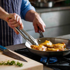 Misen 5-Ply 10-inch pan exterior shot emphasizes durable finish and everyday practicality.