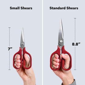 Misen shears open packaging smoothly for easy access.