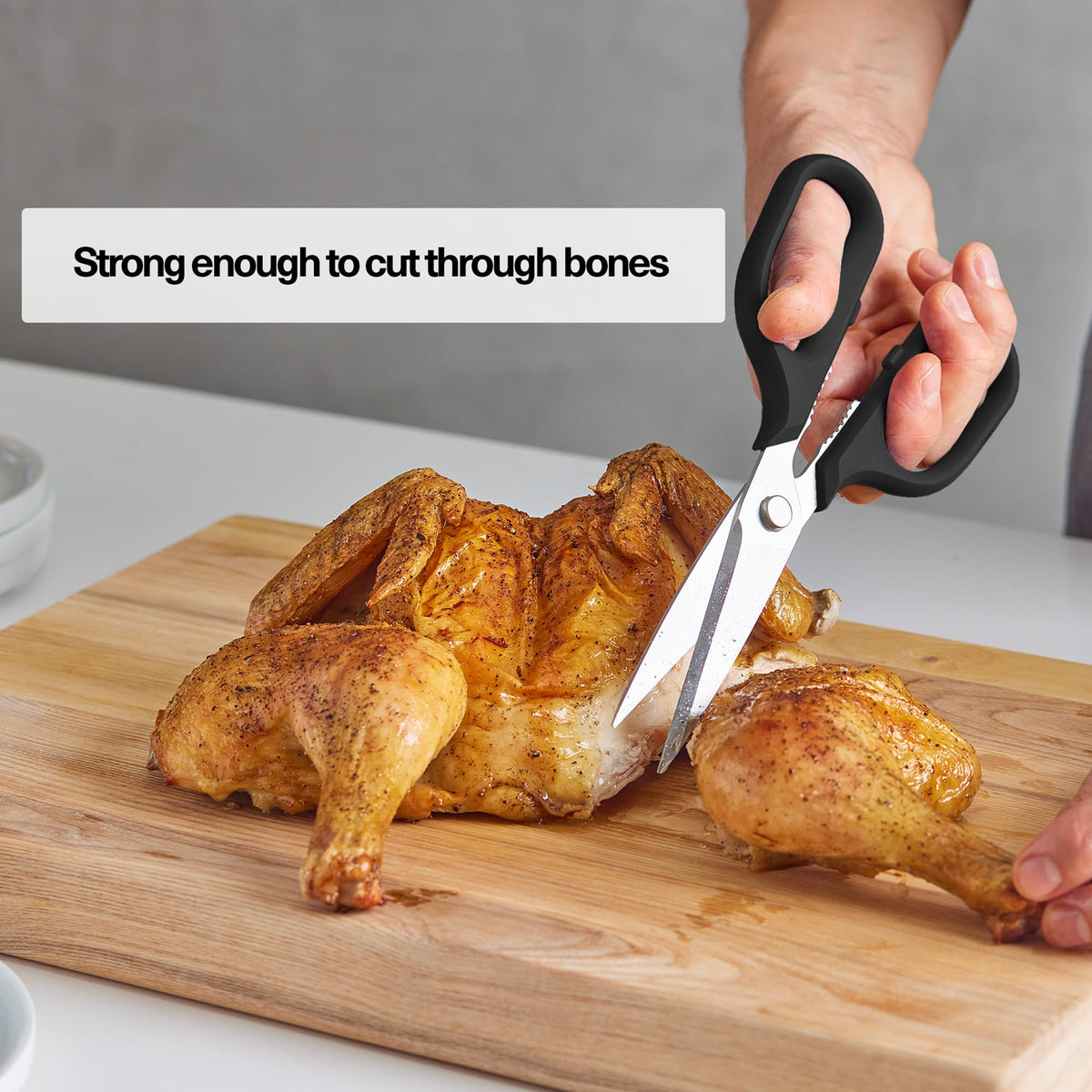 Misen Heavy Duty Kitchen Shears slice pizza evenly for quick family meals.
