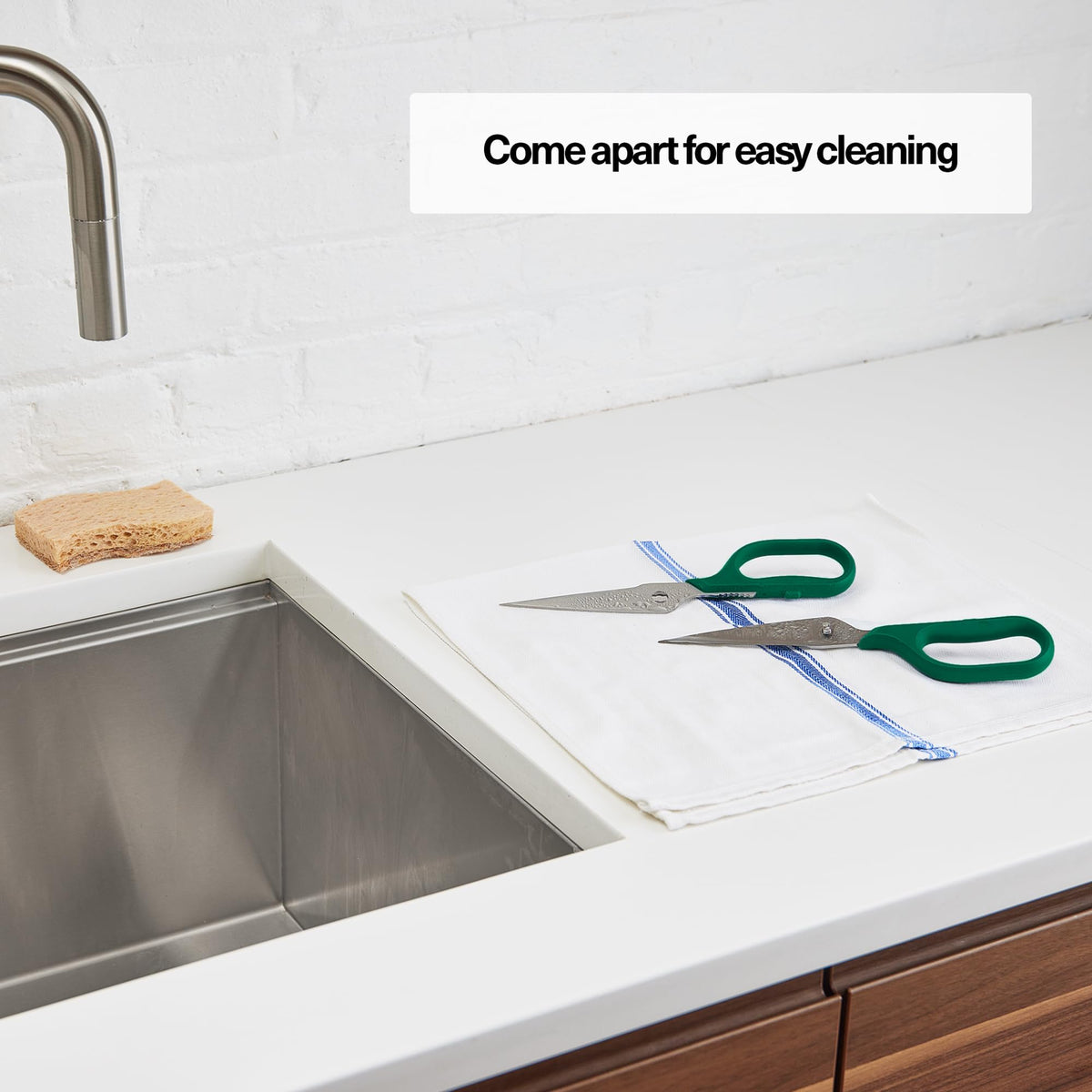 Misen detachable blades for easy cleaning and sanitation.