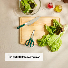 Misen heavy-duty performance handles thick cuts with ease.