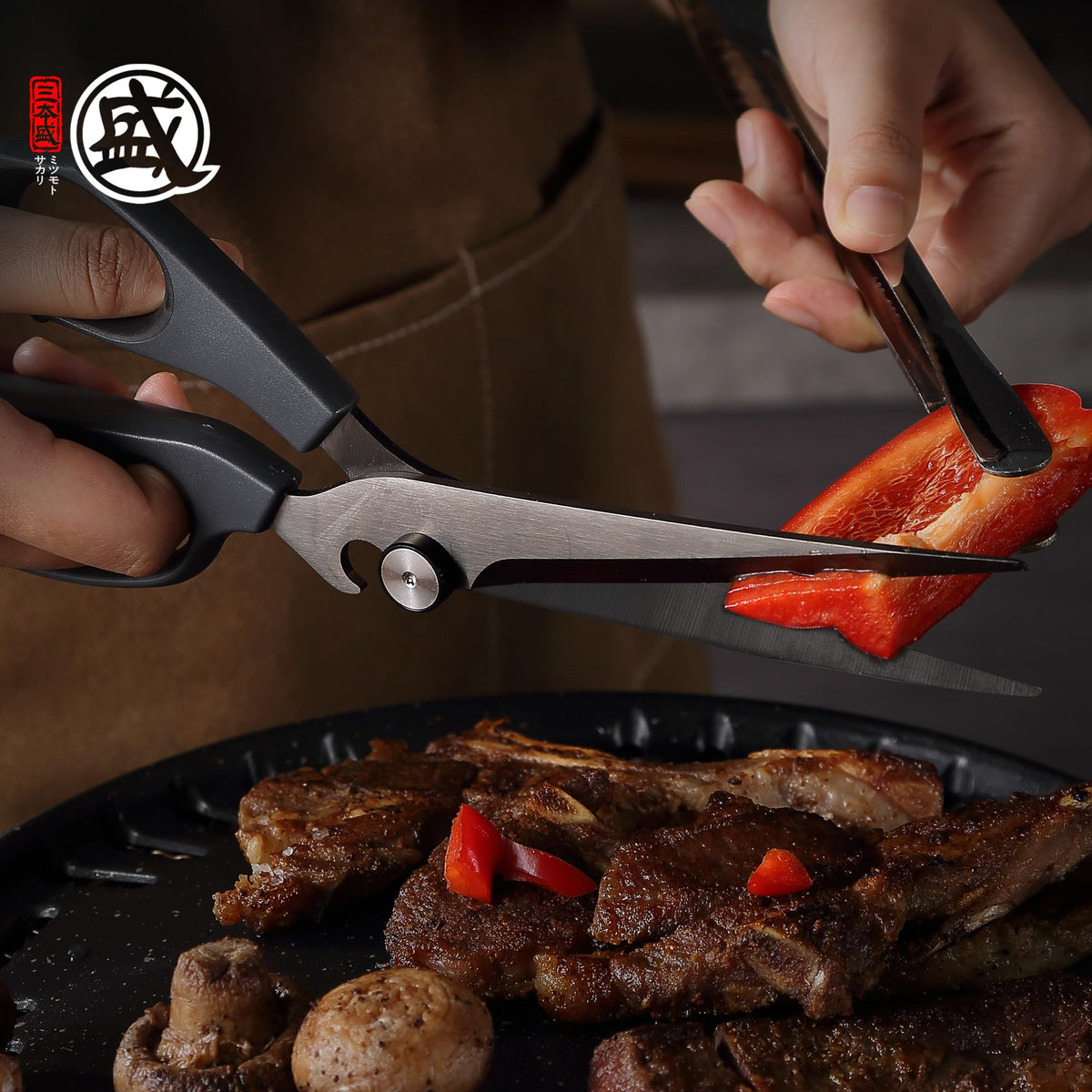 MITSUMOTO SAKARI long blade enables precise meat cutting and cleaner slices.