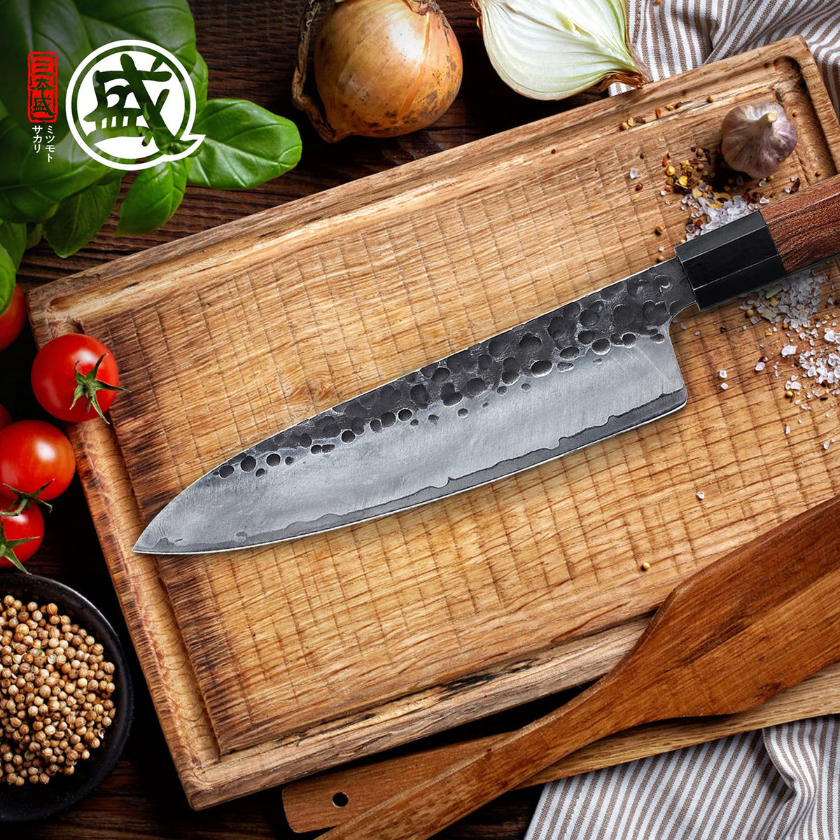 MITSUMOTO SAKARI sandalwood box protects the knife when stored