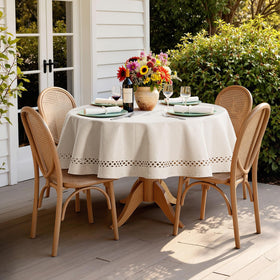 MIULEE decorative border adds farmhouse charm to weddings and outdoor dining