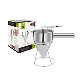 MIUONO EgieMr easy-pouring-kitchen-tool supports consistent portions.