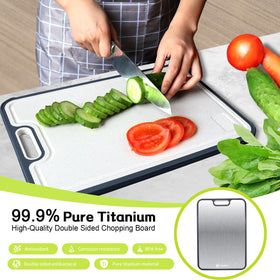Mivndeeopu titanium cutting board side view; lightweight yet sturdy for daily chopping.