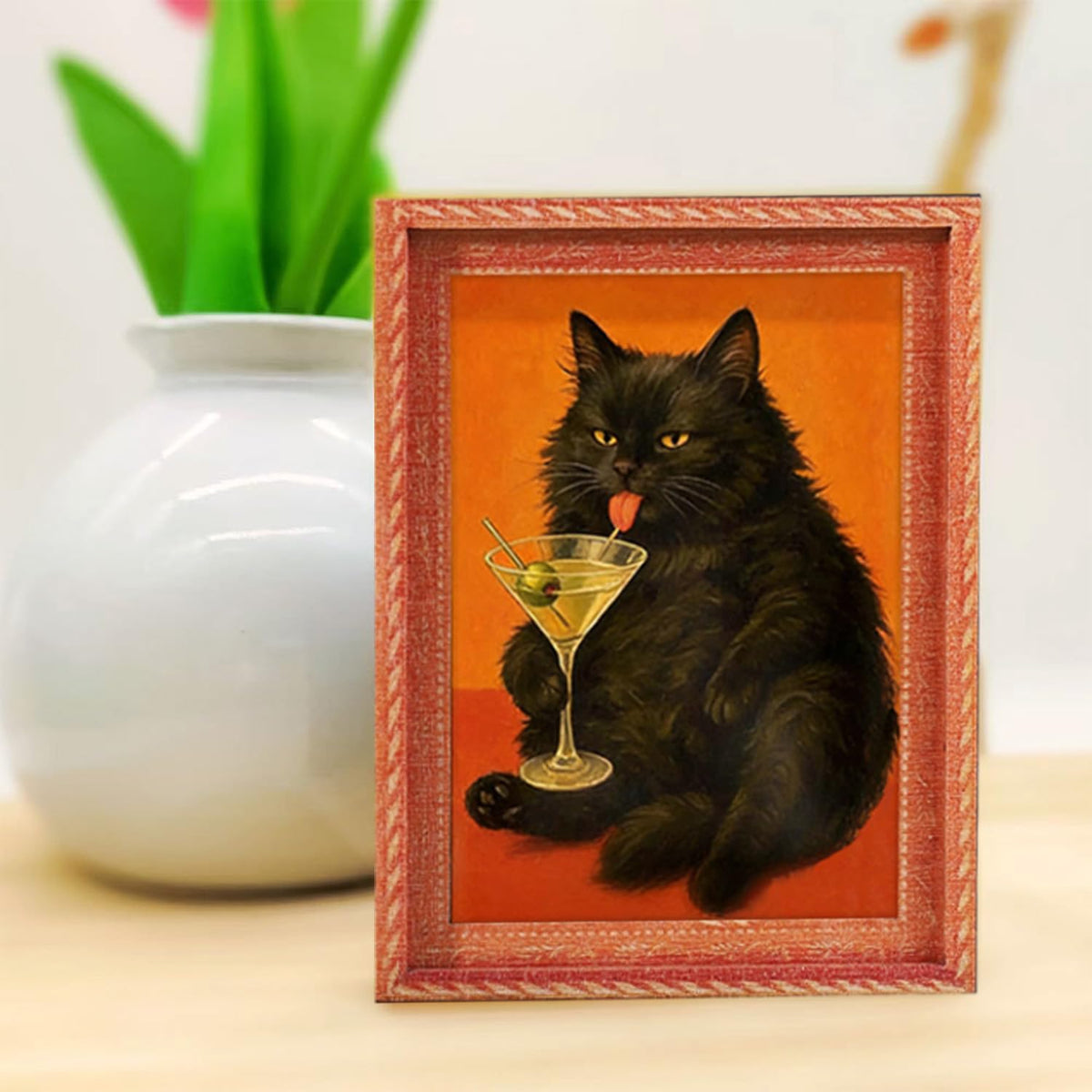 MIXFOSAHN cat-magnet set makes a cute housewarming or gift option.