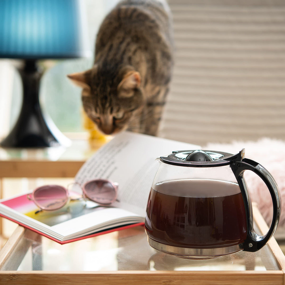 Mixpresso auto shut-off feature keeps coffee warm safely after brewing