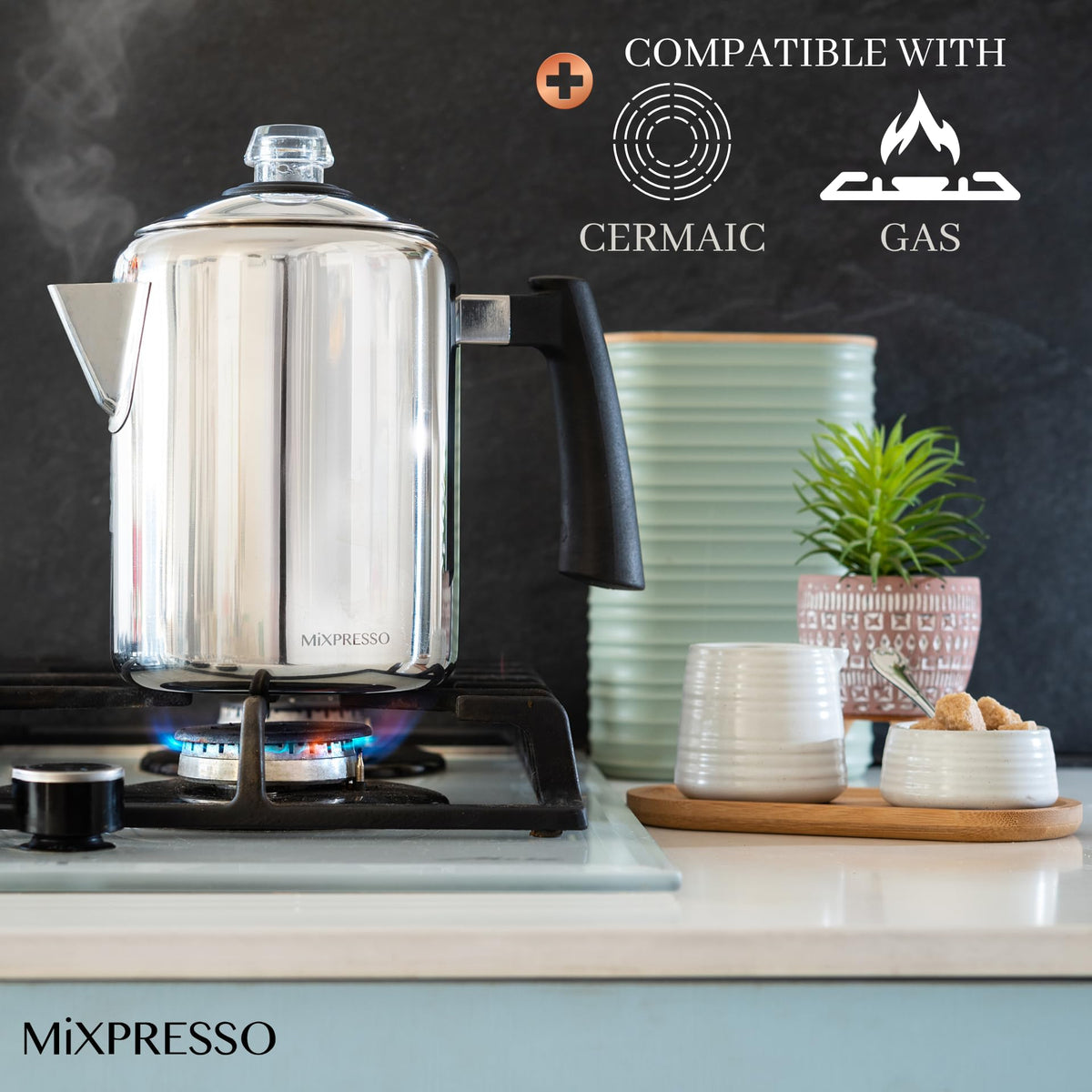 Mixpresso percolator with cool-touch handle for safe, comfortable pouring.
