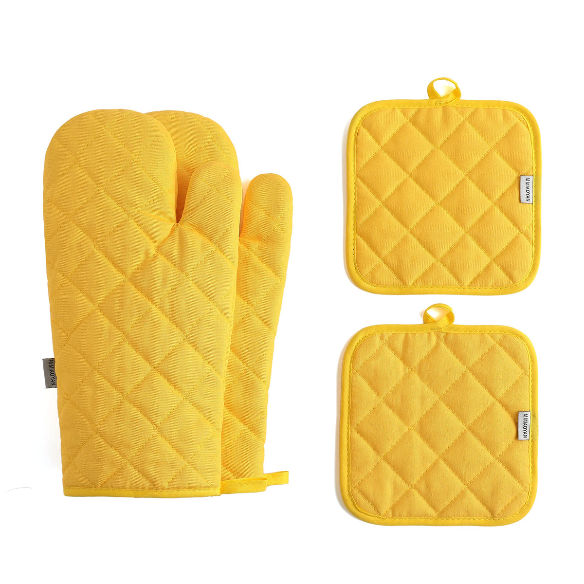M MIAOYAN oven mitts with heat-resistant design for safe handling of hot dishes