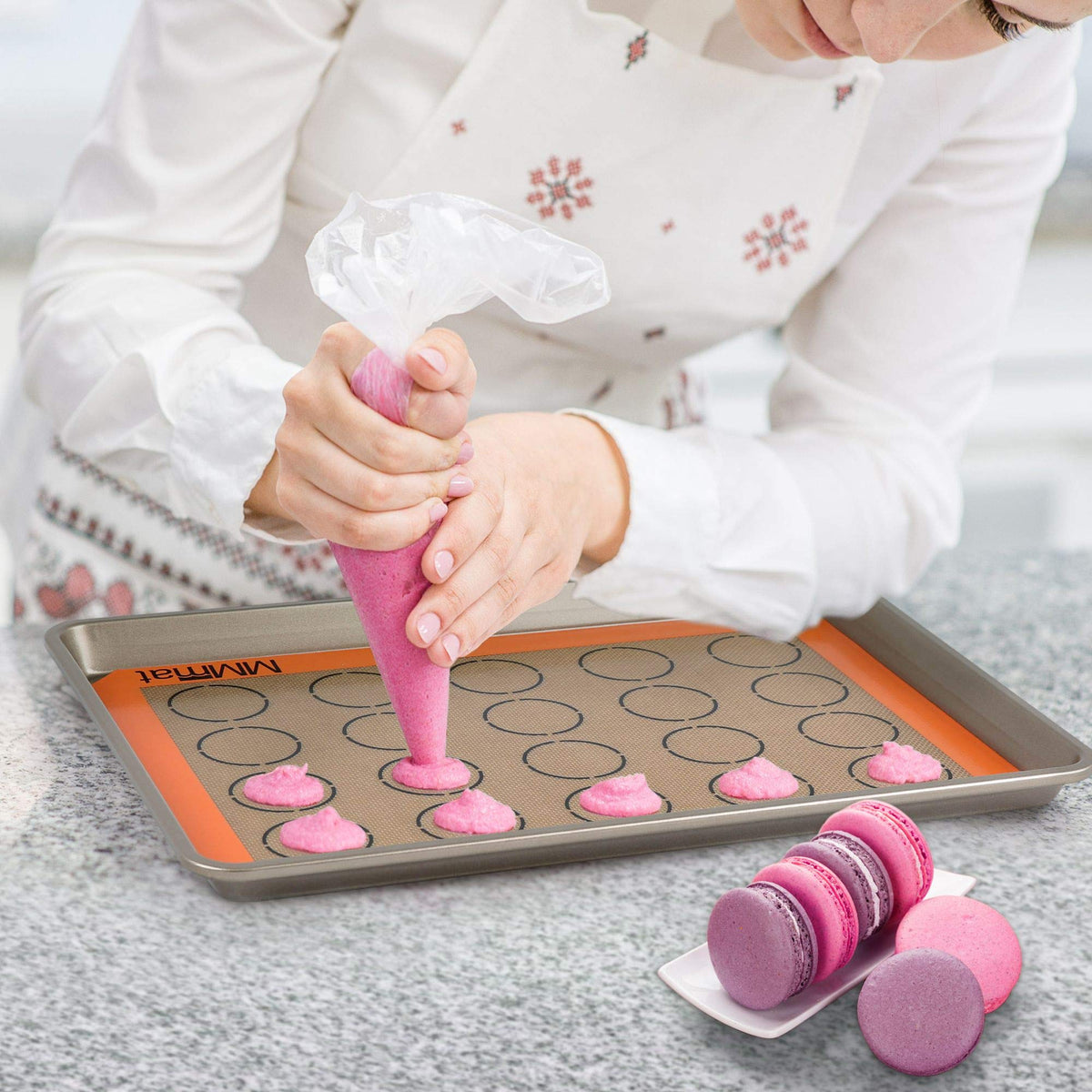 MMMAT heat resistant up to 500°F for versatile oven use.