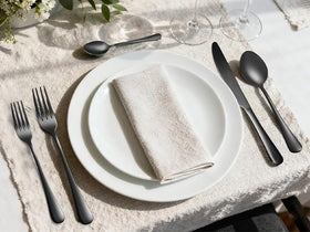 MNLWSP sturdy 24-piece set covers daily use and entertaining needs.
