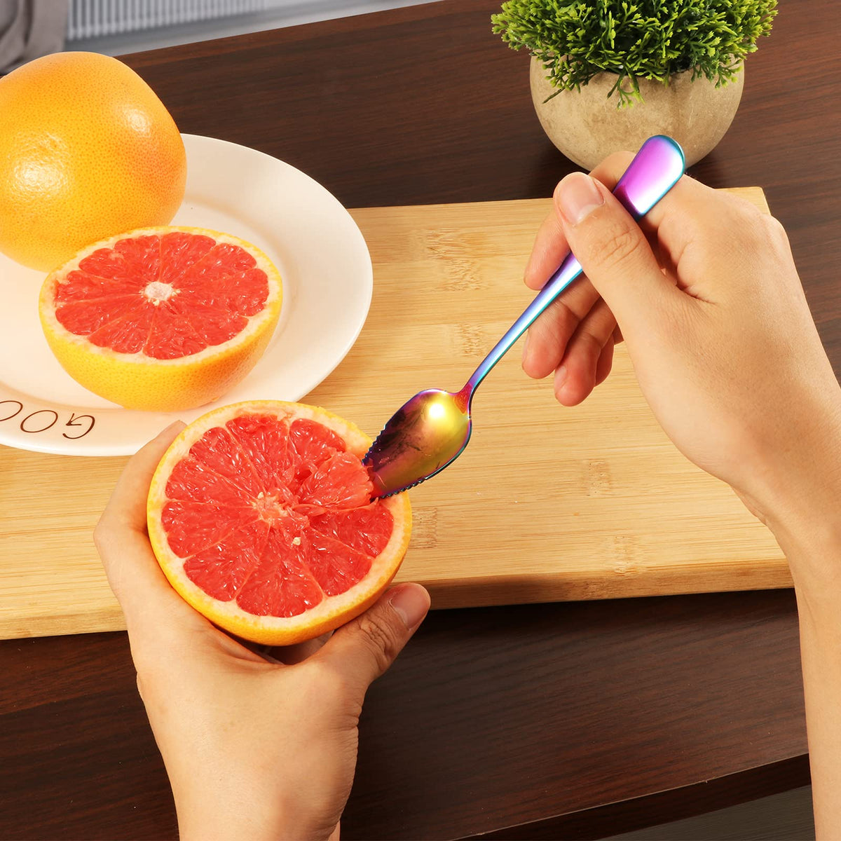 ModaSin stainless steel utensils in polished mirror finish for durable use.