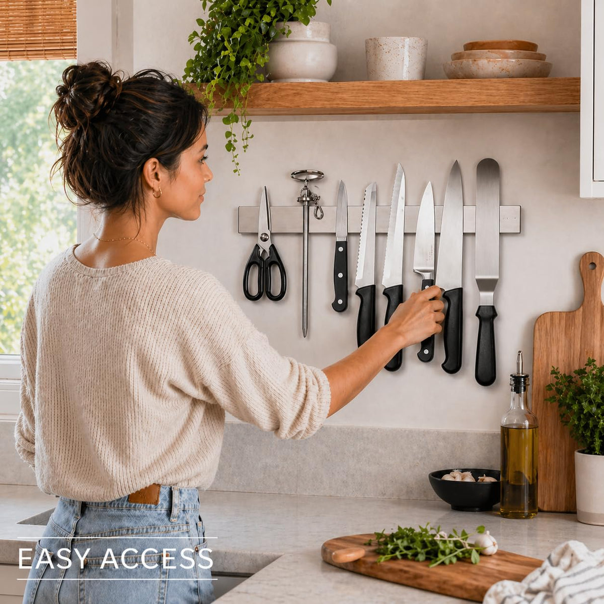 Modern Innovations knife bar organizing scissors and small tools