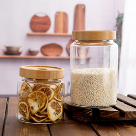 Moladri 750ml jar stores spices or snacks with airtight seal.