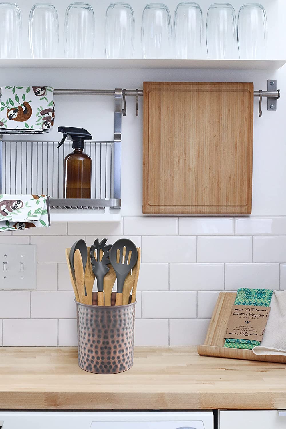 Monarch Abode handy utensil holder is easy to clean with a damp cloth.