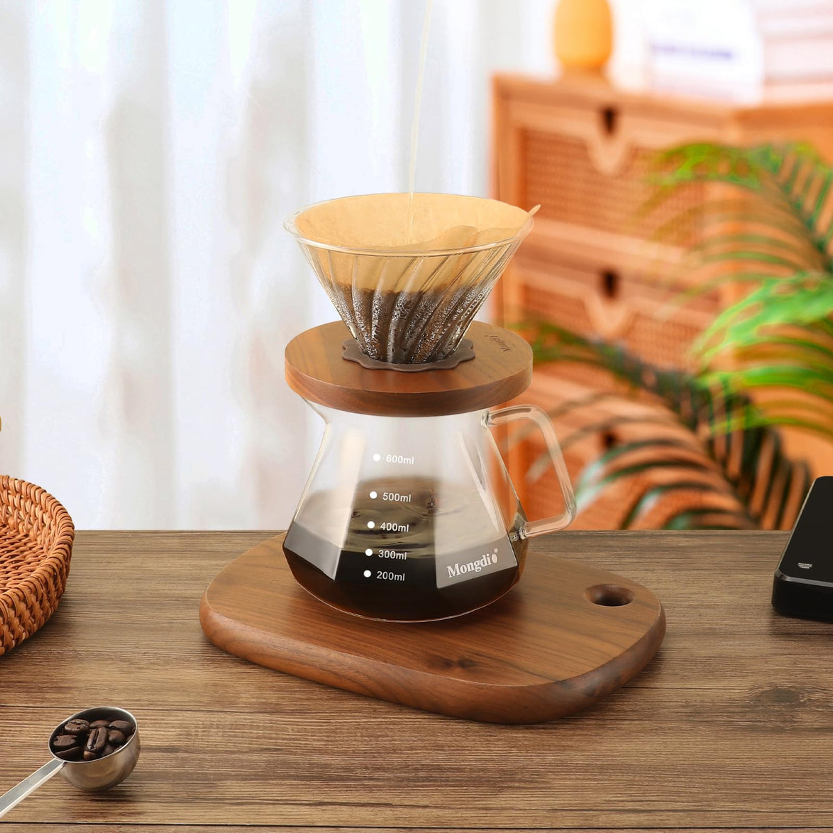 Mongdio 600ml pour over kit ideal for home, cafe, or camping.