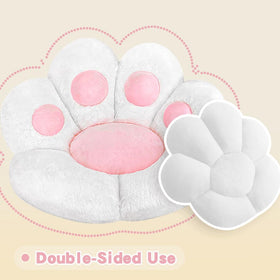 Moonbeekki gift-ready packaging hints at a thoughtful cat gift