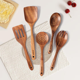 Mooues 5-piece set includes essential kitchen tools