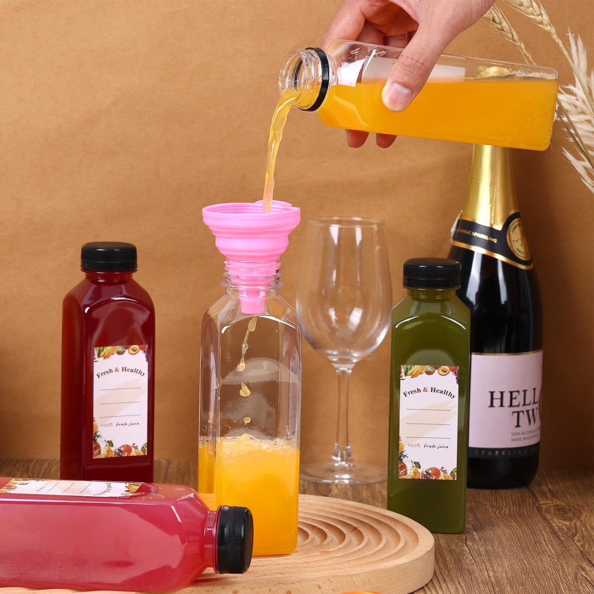 Moretoes 16oz clear plastic bottles for cold beverages