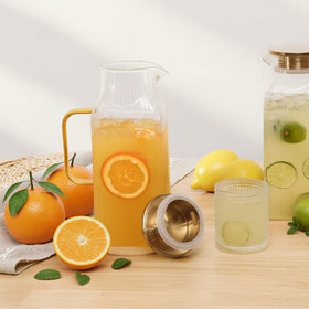 Moretoes dishwasher-safe pitcher simplifies cleanup after beverages